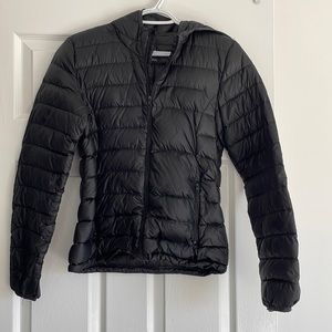 Aritzia TNA black bubble jacket